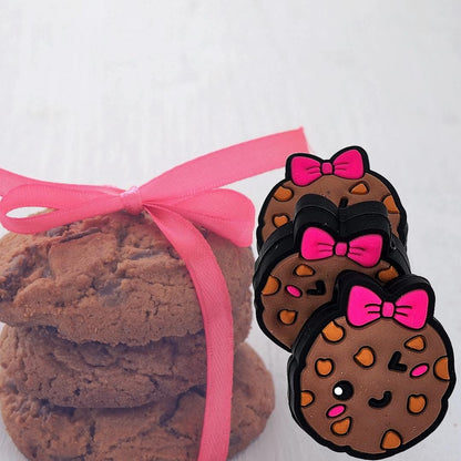 Chocolate Chip Smiley Face with Pink Bow Cookie Focal Bead 145