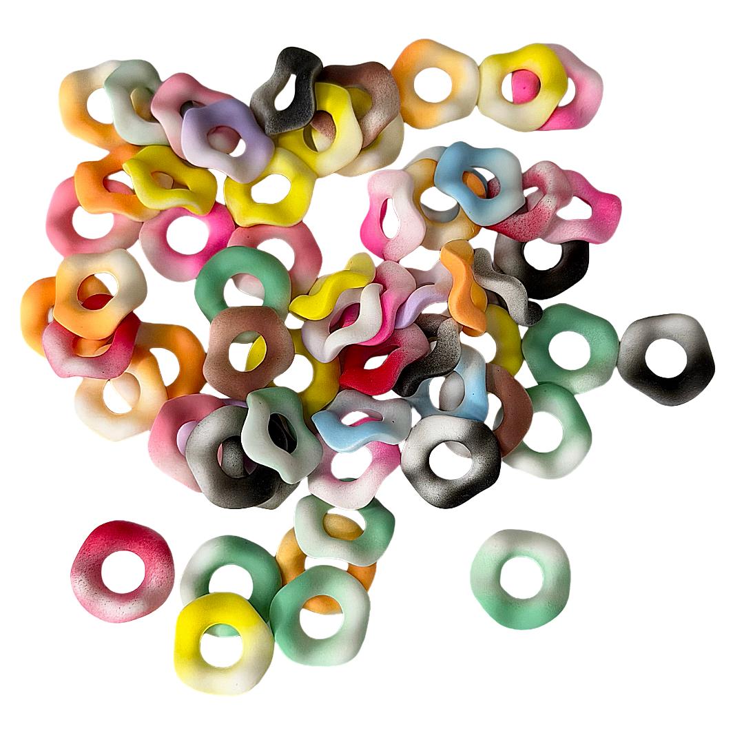 16mm Matte Ombre Wavy Spacers Random Color (20 Pack)
